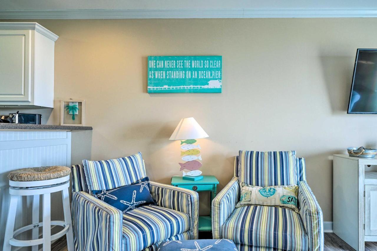 Ocean-View Oak Island Condo, 1 Block To Beach! Buitenkant foto