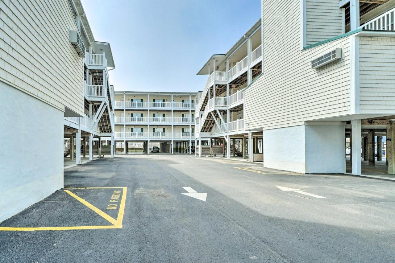 Ocean-View Oak Island Condo, 1 Block To Beach! Buitenkant foto